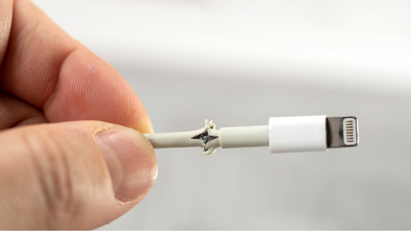 Kiểm tra cáp sạc