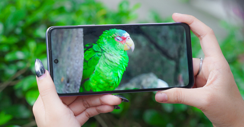 OPPO A5i 4GB 128GB có độ sáng màn hình 1000 nits