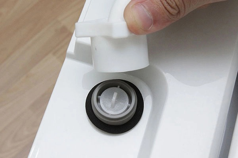 Kiểm tra tình trạng của ống cấp nước để khắc phục lỗi E5