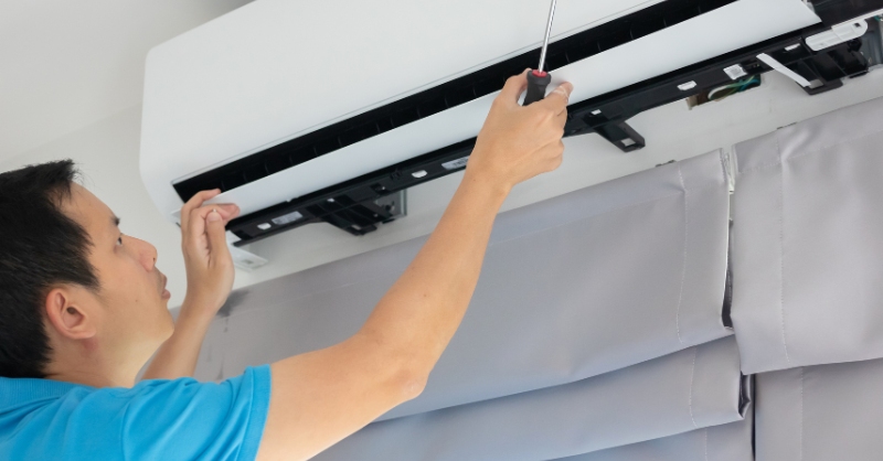 Dàn lạnh bị bẩn khiến máy lạnh Casper báo lỗi CL