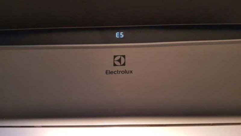 Lỗi E5 máy lạnh Electrolux