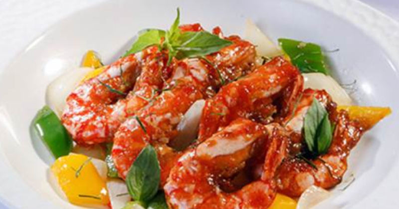 Món tôm xào sa tế cay nồng, bắt mắt