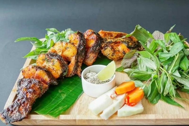 Cá lăng nướng giòn rụm