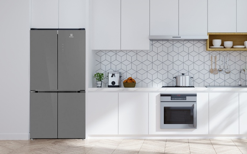 Tủ lạnh Electrolux Inverter 496 Lít EQE4905A-A mang vẻ đẹp tinh tế