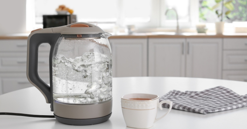 Mâm nhiệt bị hỏng hoặc quá nóng làm ấm siêu tốc vào điện nhưng không sôi