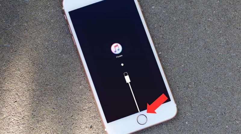 Nhấn giữ nút nguồn để đưa điện thoại iPhone về chế độ Recovery Mode