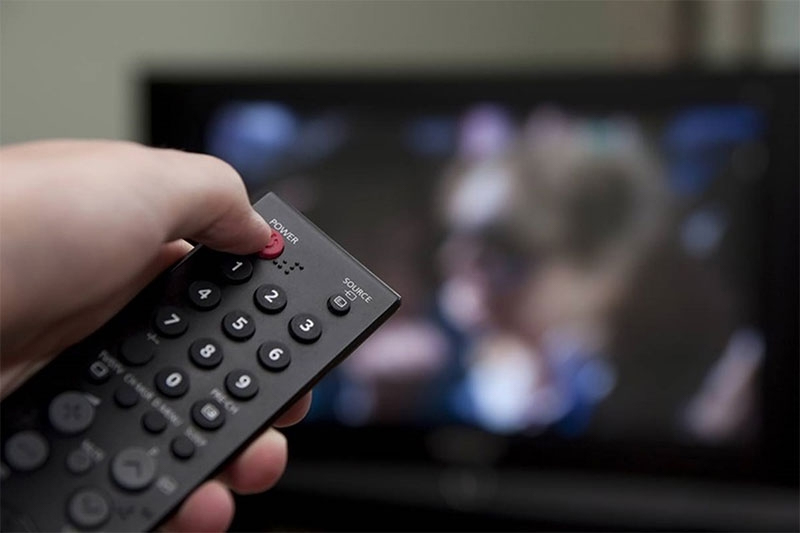 Khởi động lại tivi Sony để xử lý lỗi mất tiếng