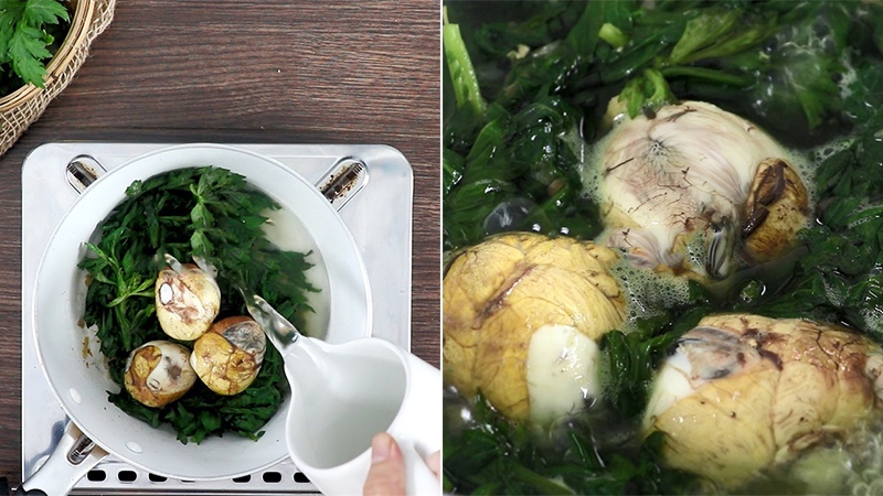 Cho ngải cứu và trứng vào nồi, thêm nước nấu