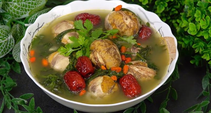 Tô trứng vịt lộn hầm ngải cứu thuốc bắc hoàn thiện