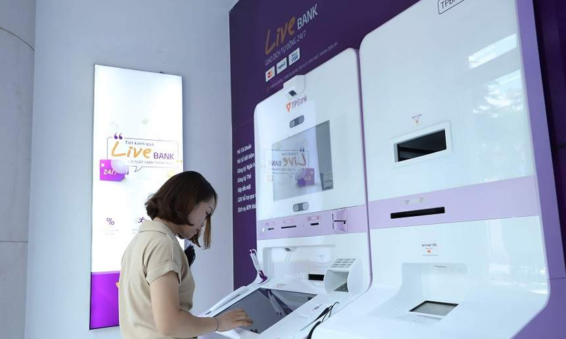 Tìm điểm LiveBank 24/7 gần nhất của TPBank để đổi mã PIN