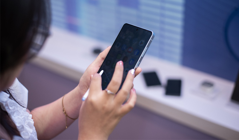 Privacy Display sử dụng công nghệ phần cứng Flex Magic Pixel