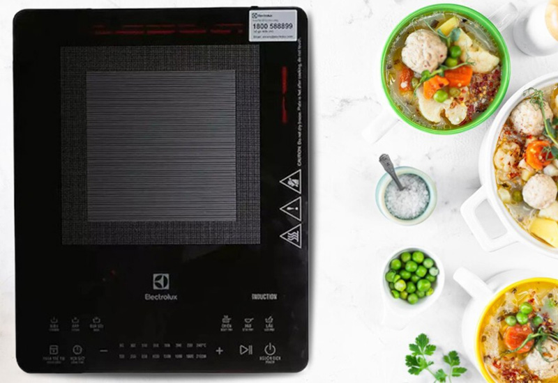 Bếp từ đơn Electrolux ETD42SKS 2100W có thiết kế siêu mỏng
