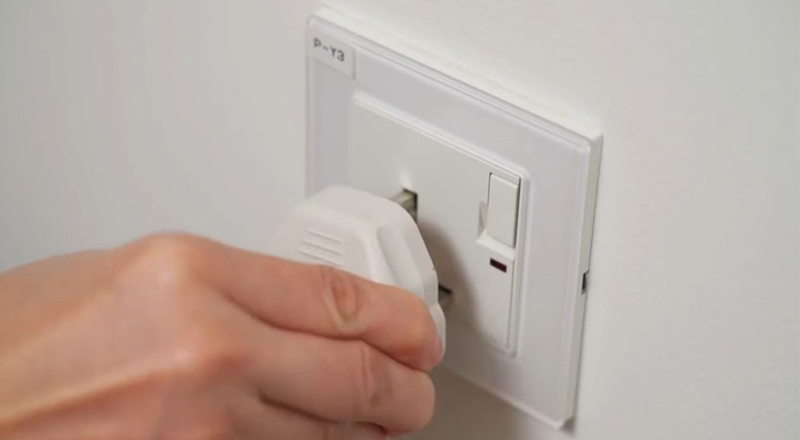 Cắm điện máy lọc không khí Daikin