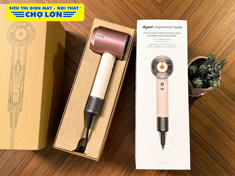 Trải nghiệm sấy tóc trên Dyson Supersonic Nural HD16 như thế nào
