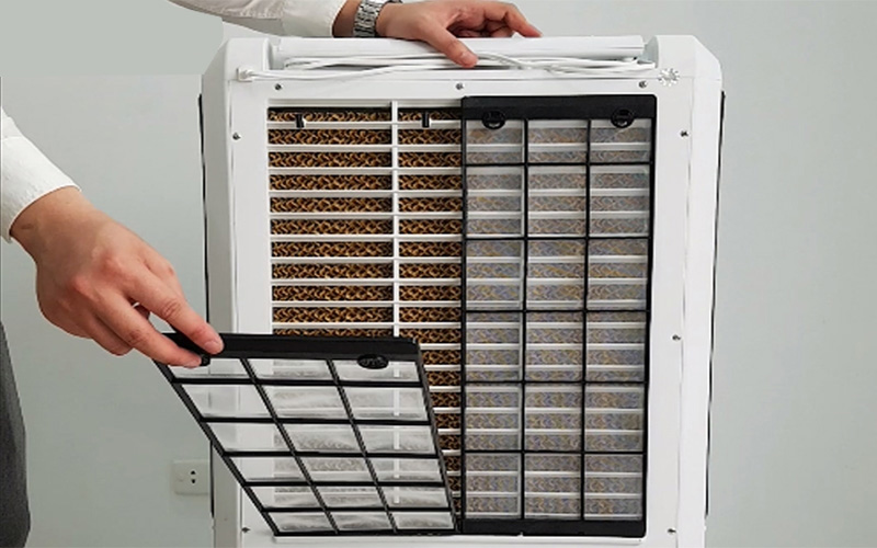 Quạt điều hòa kêu to do tấm làm mát bị bẩn thì xử lý như thế nào