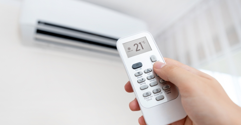 Điều hòa phả ra hơi nóng do chỉnh sai chế độ làm mát