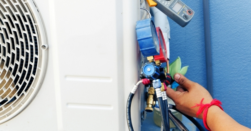 Liên hệ kỹ thuật viên khi van tiết lưu bị hỏng