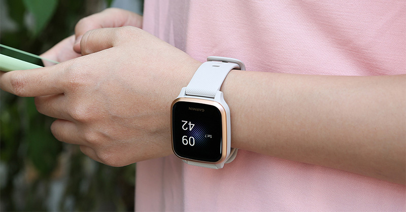 Đồng hồ thông minh hỗ trợ theo dõi nhịp tim, giấc ngủ, mức độ vận động