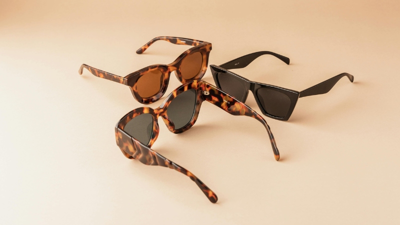 Kính mát thời trang nữ chống tia UV phụ kiện du lịch biển