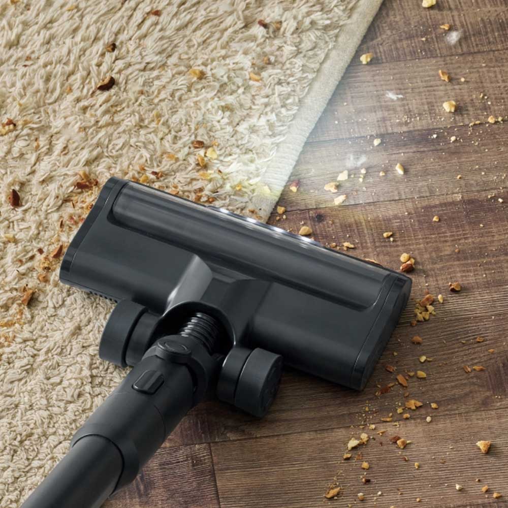 Lực hút mạnh mẽ hút sạch trên nhiều chất liệu sàn nhà