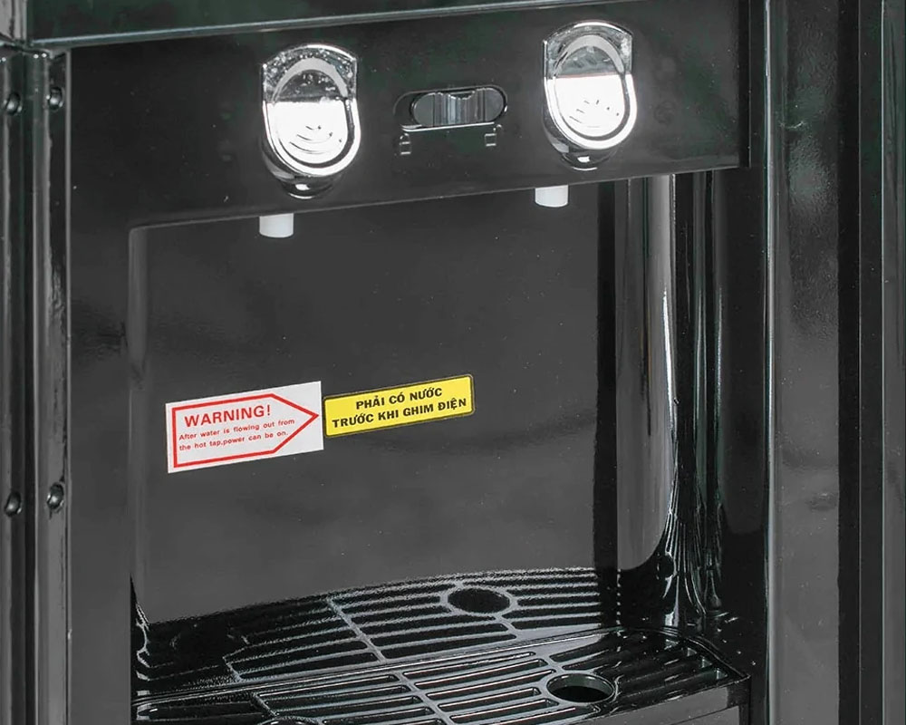 2 vòi nước riêng biệt của Máy Làm Nóng Lạnh Nước Uống Alaska R-10C