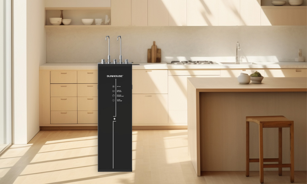 Máy Lọc Nước Sunhouse SHA76226L có thiết kế mặt kính full viền sang trọng