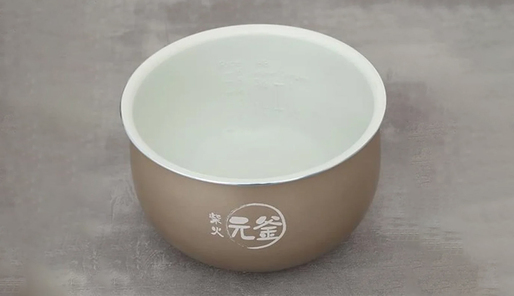 Nồi Cơm Điện Tử Bear RC-4H30U sở hữu lòng nồi hợp kim nhôm