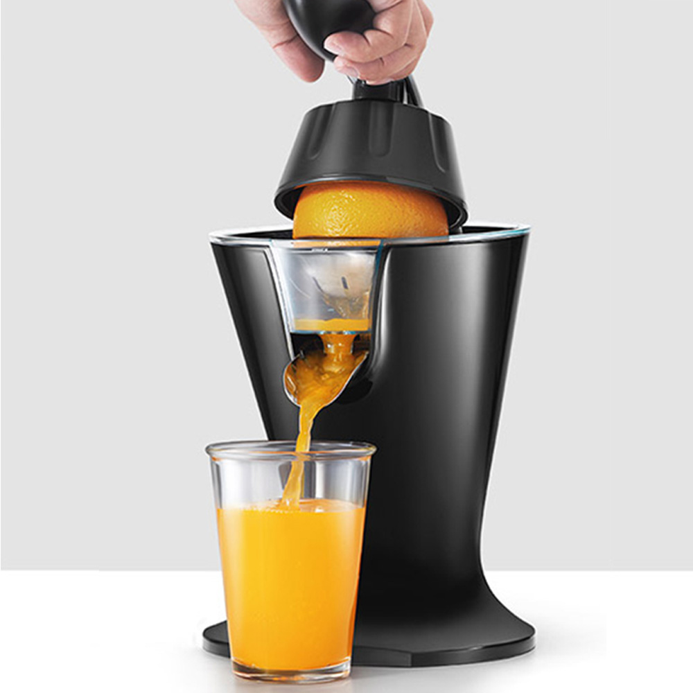 Máy Vắt Cam LocknLock Handle Citrus Juicer EJJ256BLK vận hành mạnh mẽ