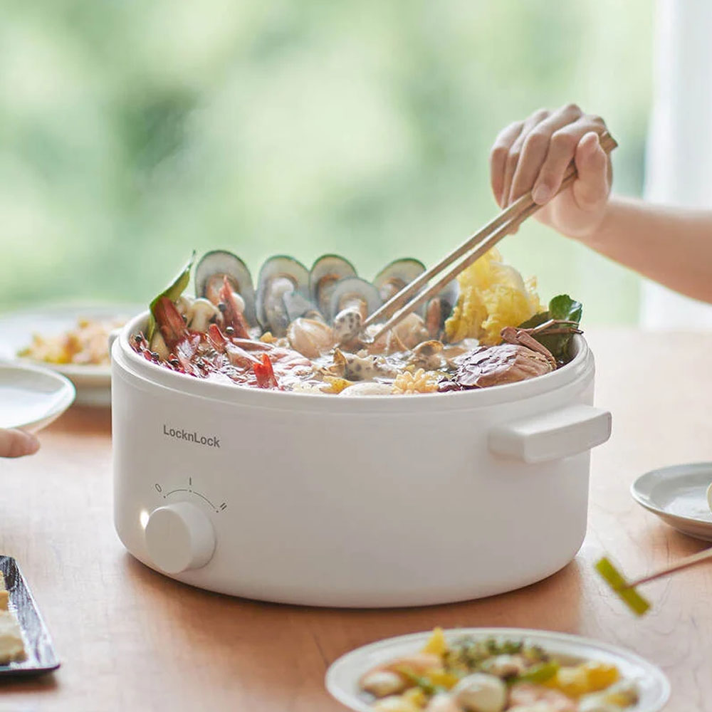 Dung tích 3 lít và công suất 1000W phù hợp chế biến món ăn cho gia đình