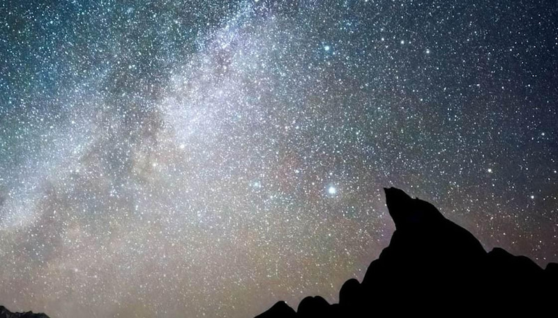Ảnh chụp bầu trời trong điều kiện thiếu sáng trên Galaxy S23 Ultra