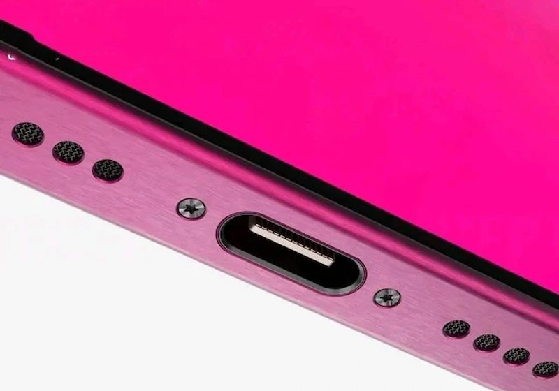 Bản dựng iPhone 15 Pro màu hồng có cổng sạc USB-C