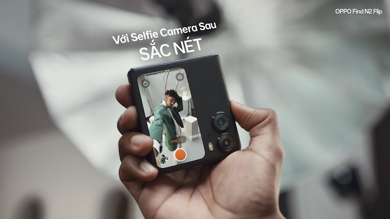 OPPO Find N2 Flip với selfie camera sau sắc nét