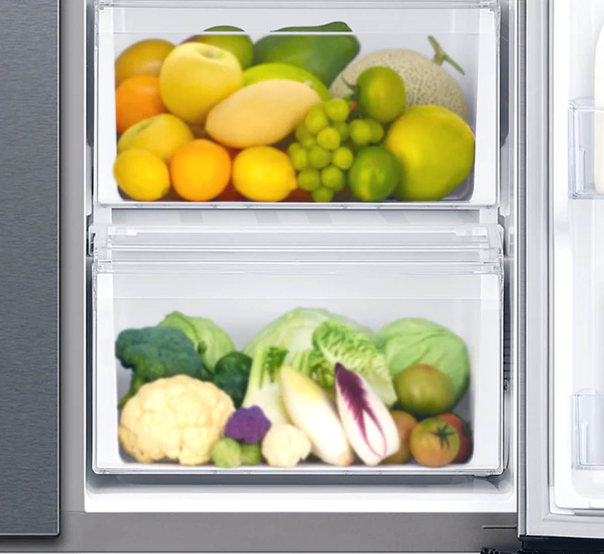 Ngăn rau quả rộng lớn của Tủ lạnh Samsung RS62R5001M9/SV 