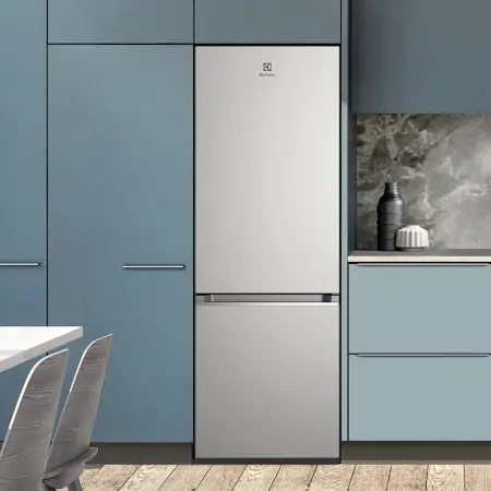 Tủ Lạnh Electrolux Inverter 335 Lít EBB3702K-A 4