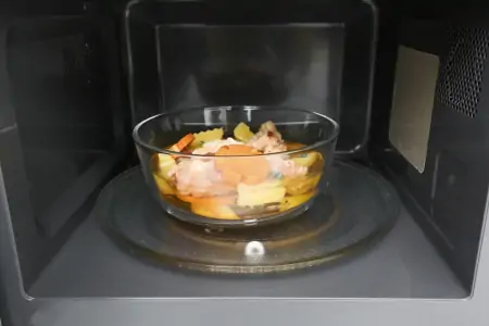 Lò Vi Sóng Kết Hợp Nướng Panasonic NN-GM34JMYUE 23 lít 4