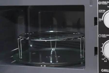 Lò vi sóng Sharp R-G223VN-SM 20 lít 2