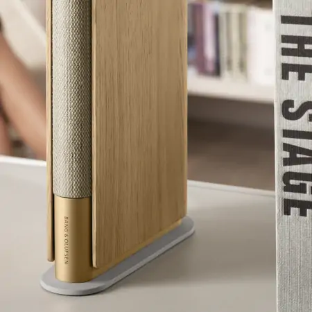 Loa Bluetooth B&O Beosound Emerge Gold 5