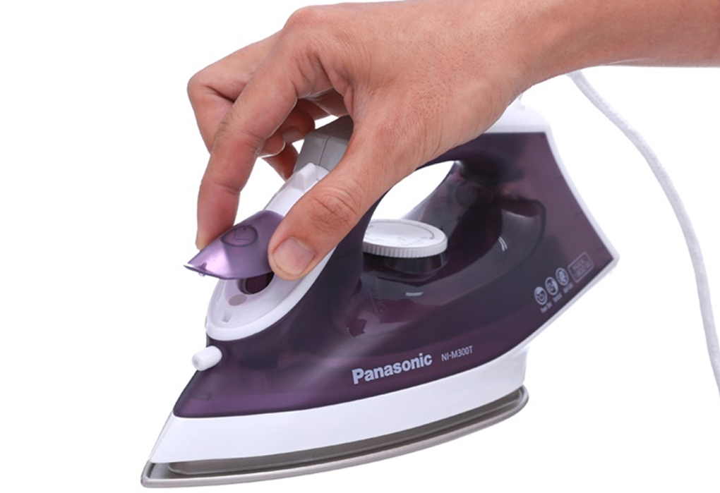 Bàn ủi Panasonic NI-M300TVRA 0