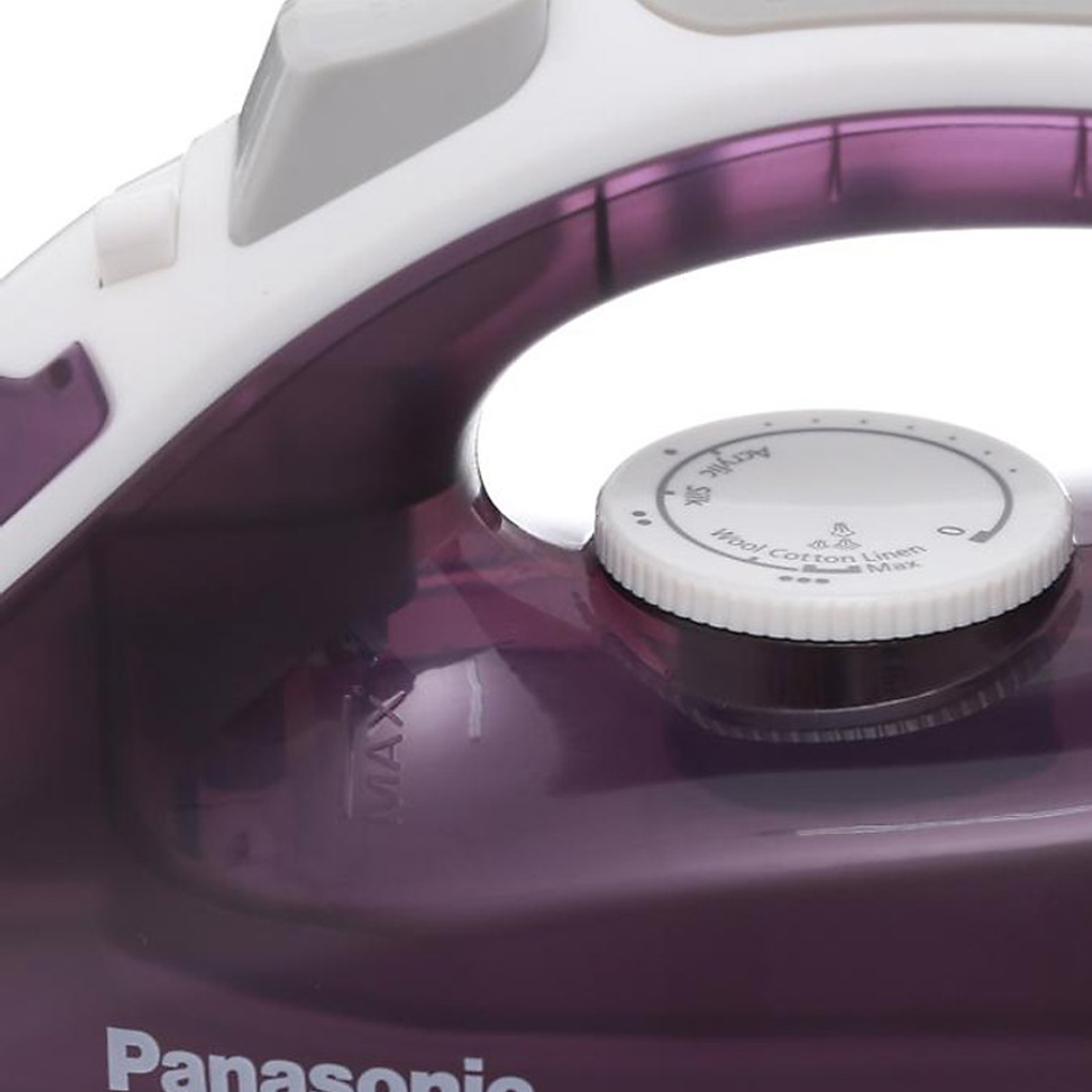 Bàn ủi Panasonic NI-M300TVRA 2