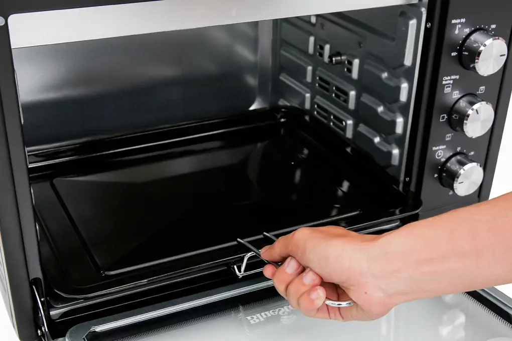 Lò nướng Bluestone EOB-7567 45 lít 8