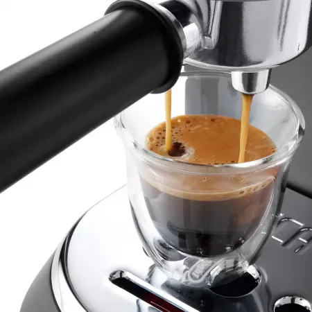 Máy pha cà phê Delonghi EC685.BK 1.1 lít 1300W 4