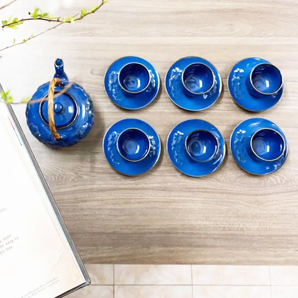 Bộ ấm trà hoa văn chạm nổi (TP003) (Sản phẩm trưng bày)