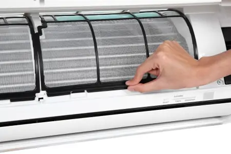 Máy lạnh Toshiba Inverter 1 Hp RAS-H10L3KCVG-V 1