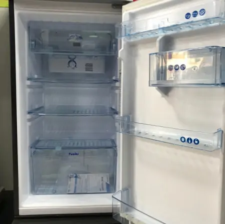 Tủ Lạnh Funiki 126 Lít FR-136ISU 4