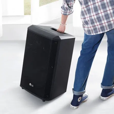 Loa Kéo LG XBOOM RM2 4