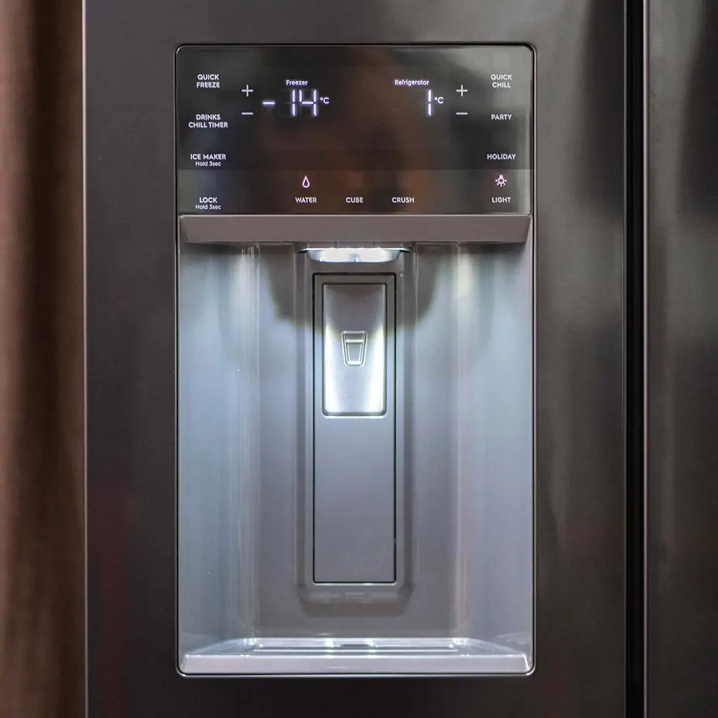 Tủ Lạnh Electrolux Inverter 681 Lít EHE6879A-B 3