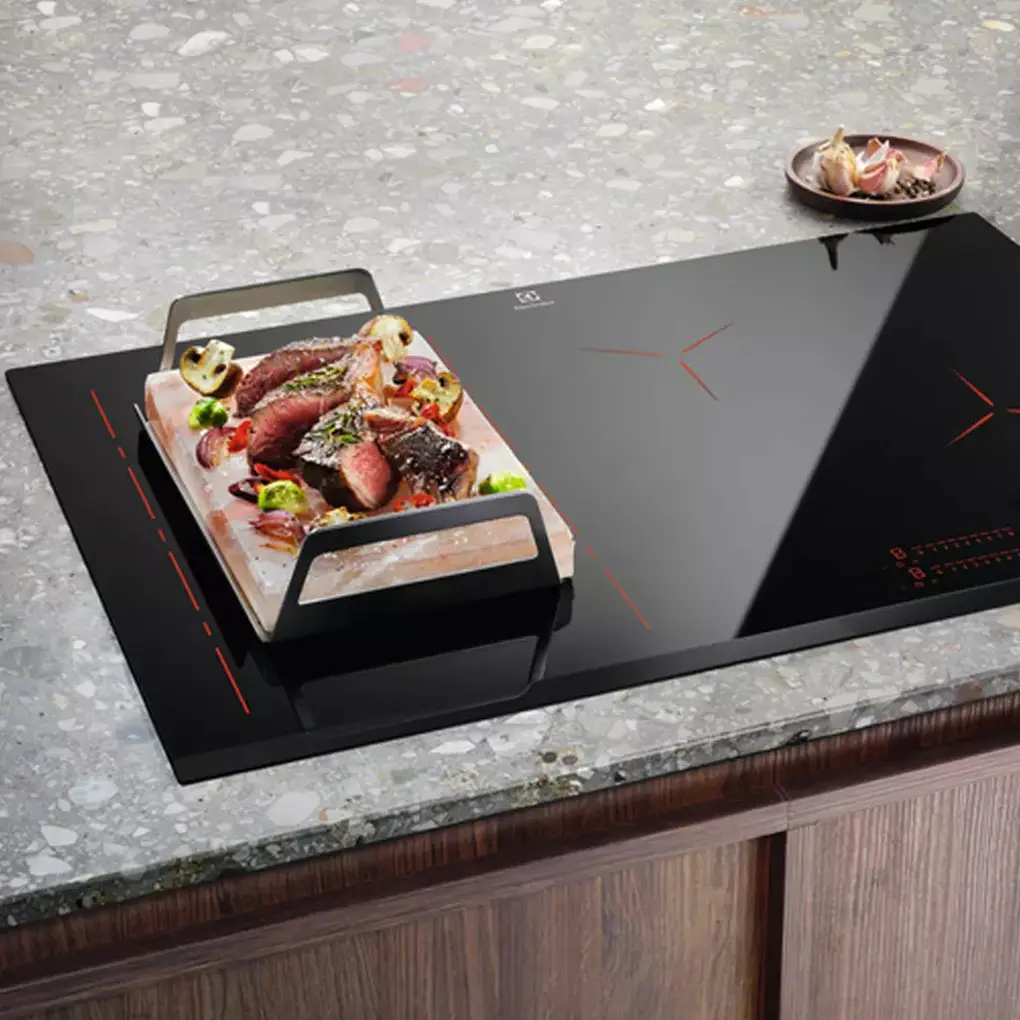 Bếp từ âm 4 vùng nấu Electrolux EIP8546F 7.350W 1