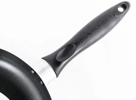 Chảo trơn Sunhouse CT24MT 3