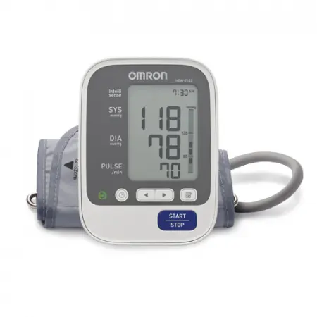 Omron 7130 có thể sử dụng cho mọi đối tượng tuổi từ bao nhiêu trở lên?
