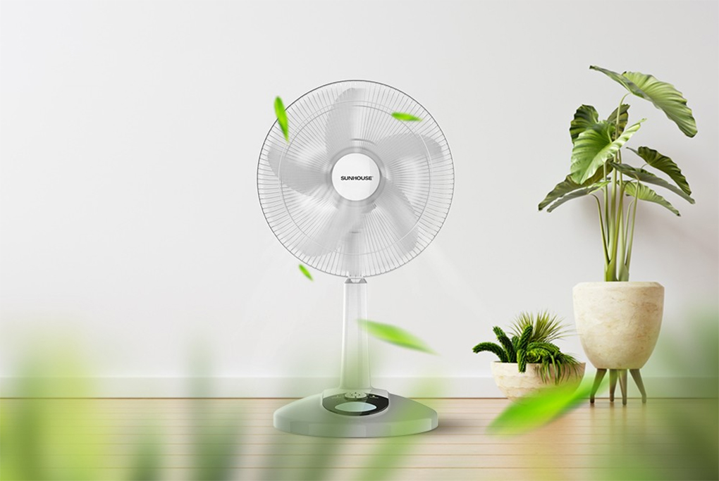 Quạt sạc Sunhouse SHD7228 0